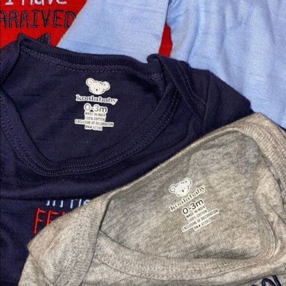 Baby Assorted long Sleeve onesies​​ - Picture 9 of 10